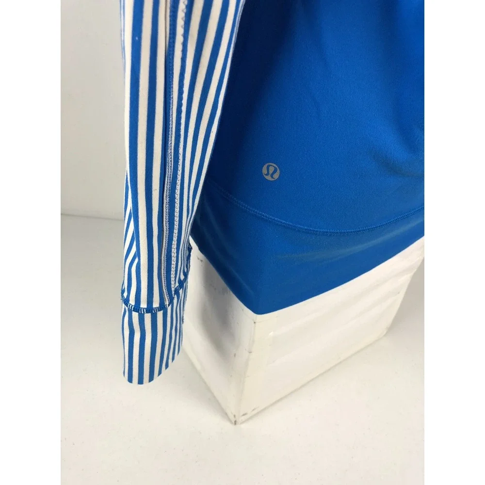 Lululemon Women 6 Daily Yoga Jacket Beaming Blue White Striped Full Zip Mock